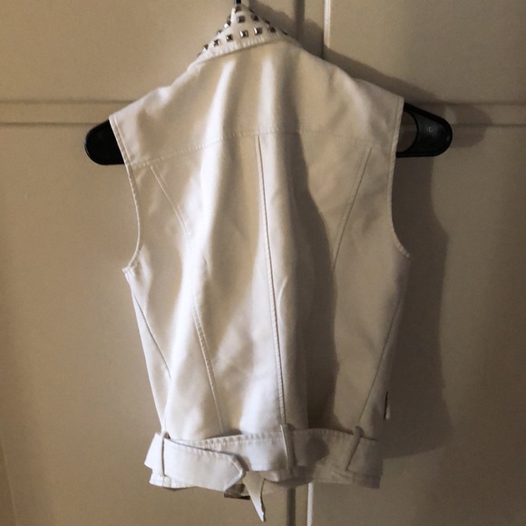 NWT Women’s Vest - Picture 2 of 4